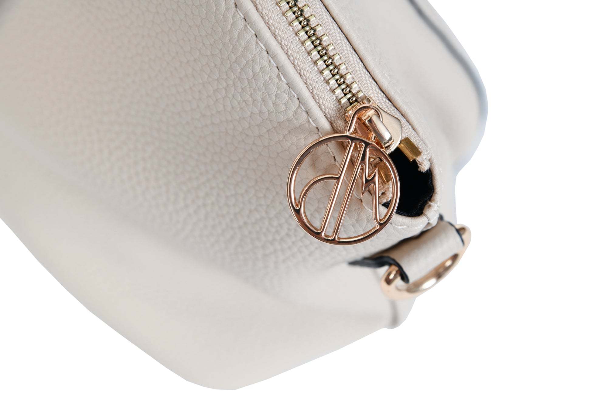 Bali Pebble Grain Leather Cream White Handbag made by Dewi Maya gold zipper pull available at the best boutique in Upstate South Carolina Spartanburg Greenville Dewi Maya Boutique